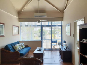 Granita's - 2 bedroom converted South Fremantle warehouse apartment, Fremantle